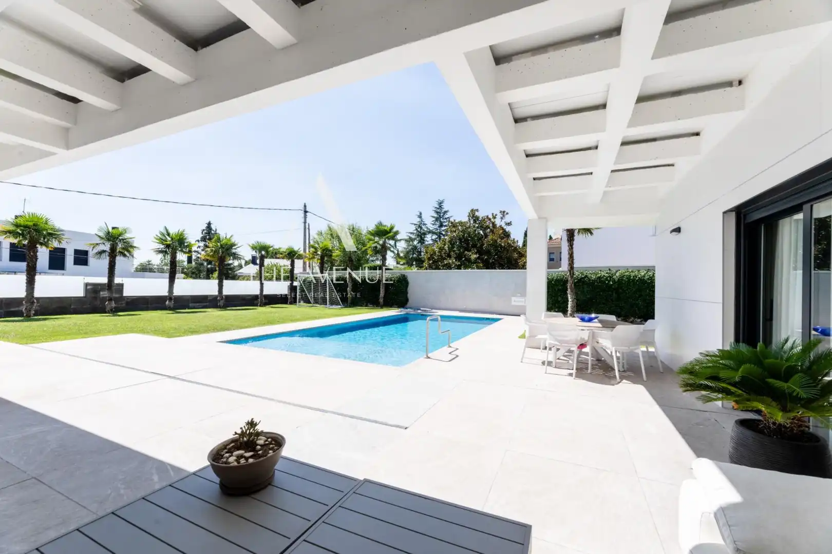 Piscina de Casa o xalet en venda en Las Rozas de Madrid amb Aire condicionat, Calefacció i Jardí privat