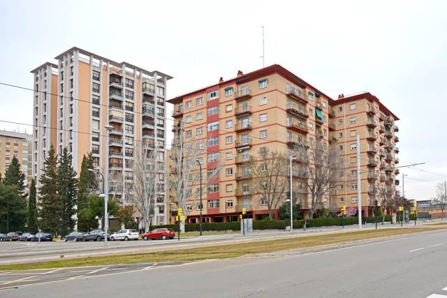 Piso en Venta en Avenida ISABEL CATOLICA, 16 en Romareda