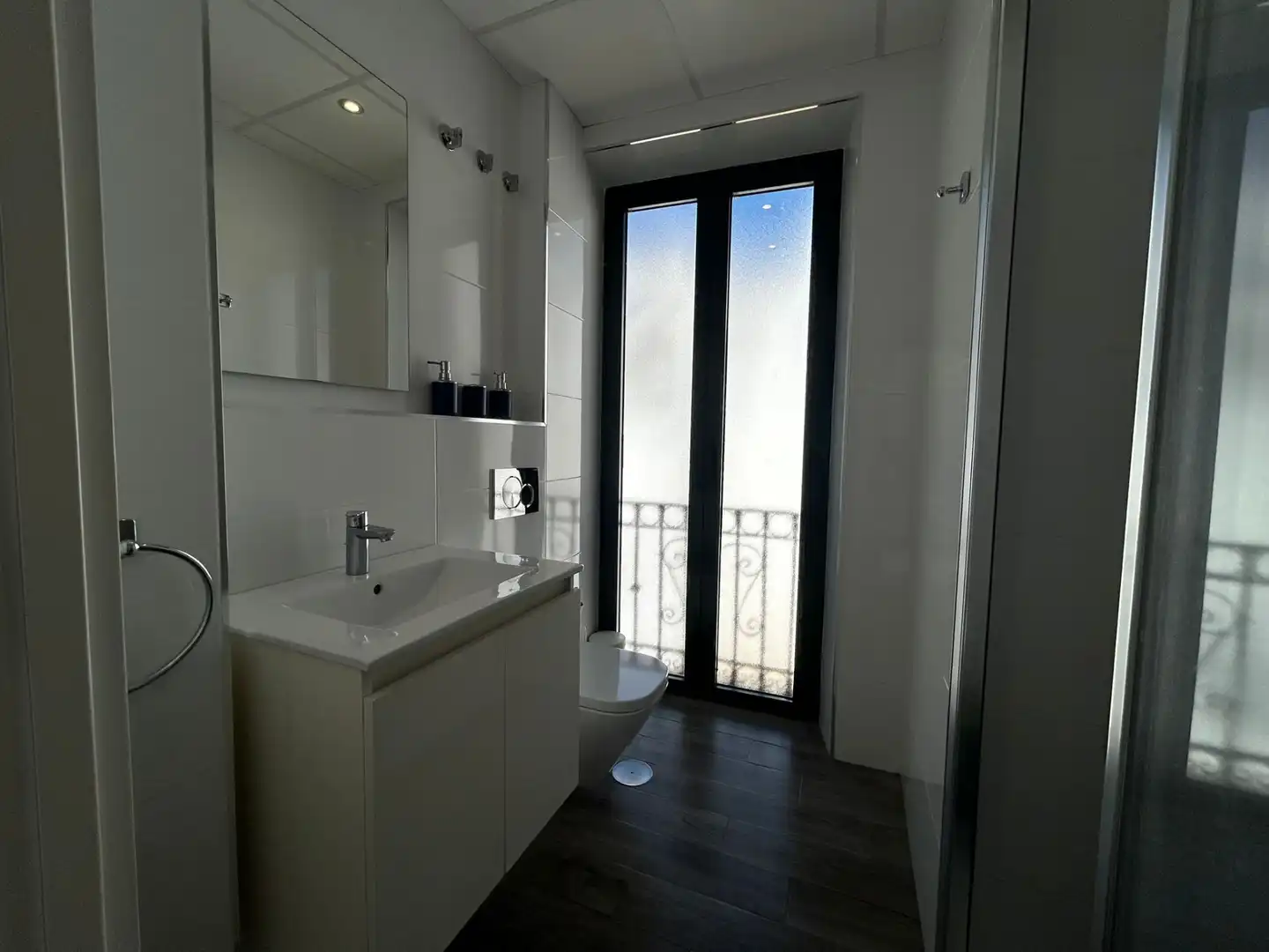Badezimmer von Wohnung zur Miete in Estepona mit Klimaanlage, Möbliert und Internet