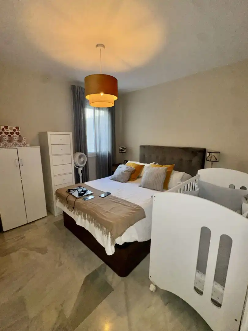Habitación de Piso en venta en Tomares con Aire acondicionado, Calefacción y Piscina comunitaria