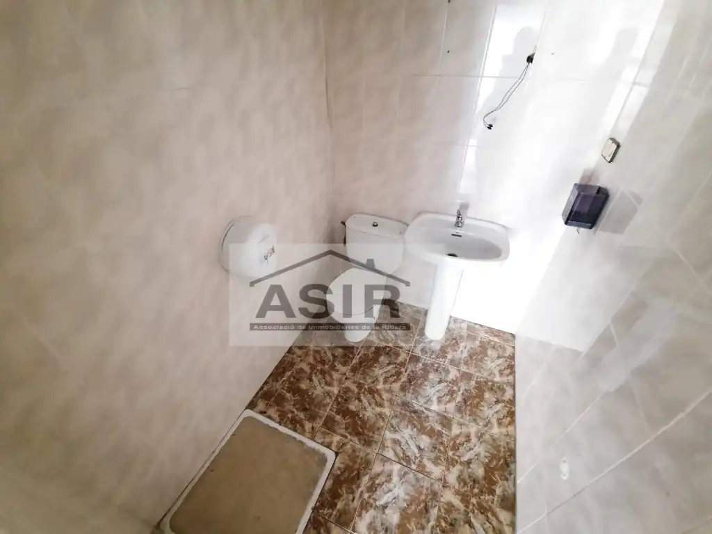 Business premises for sale in Casc Urbà, imagen 16