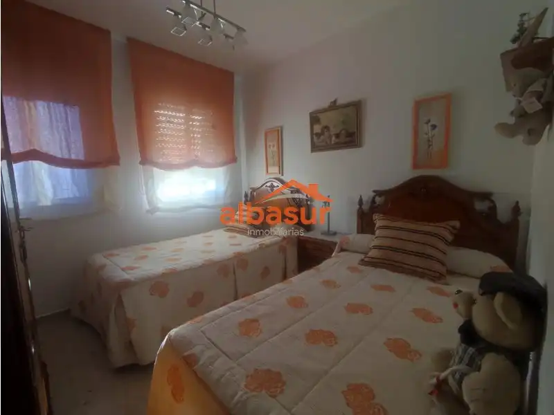 Schlafzimmer von Wohnung zum Verkauf in Fernán-Núñez mit Klimaanlage und Balkon