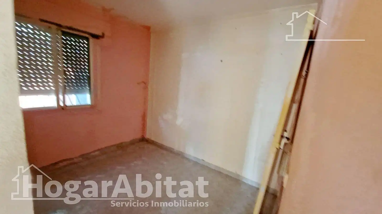 Piso en venta en Calle Águilas, Zona Carrefour - Urbanizaciones