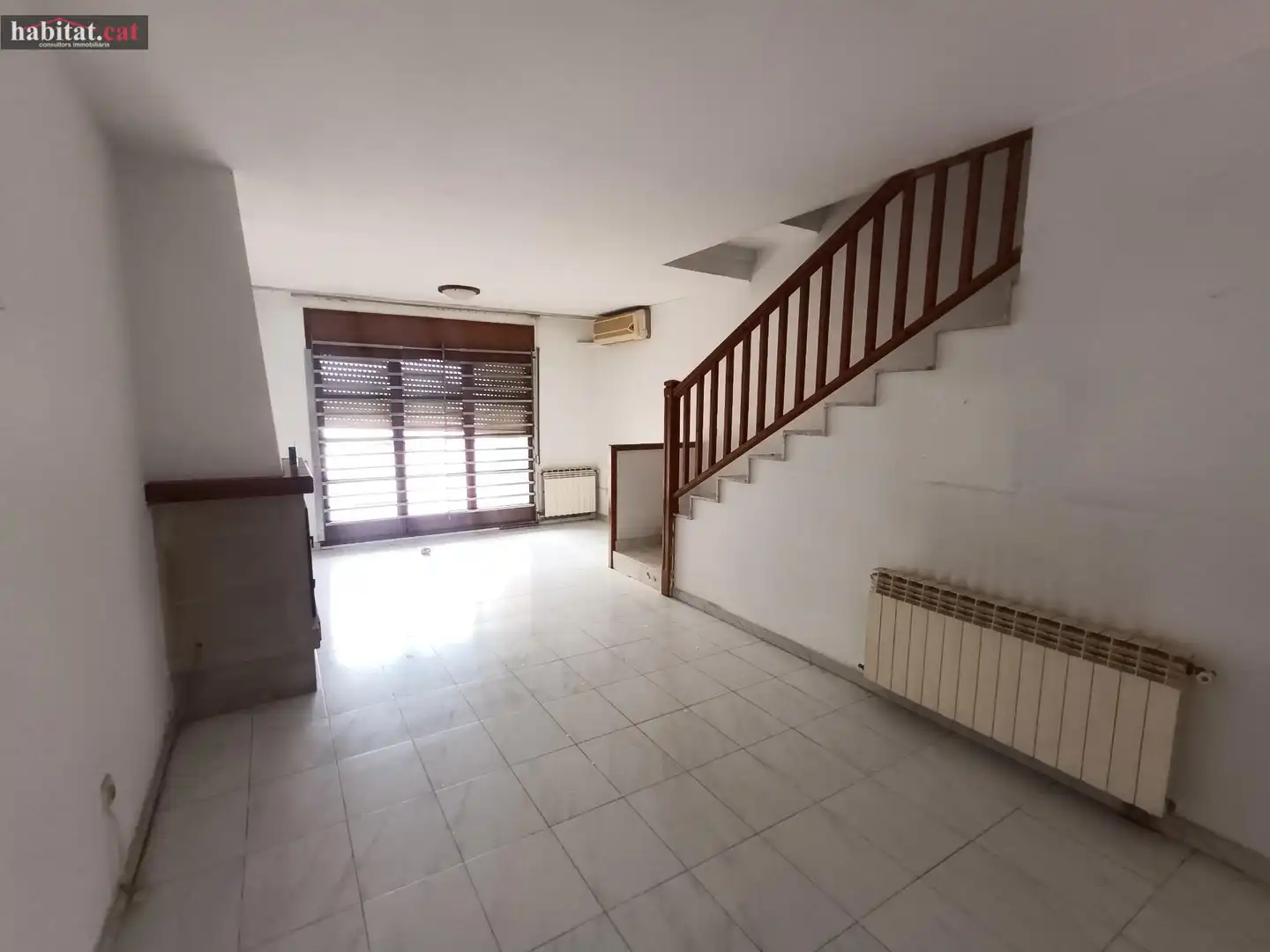 Casa adosada en venta en Cubelles con Calefacción y Balcón
