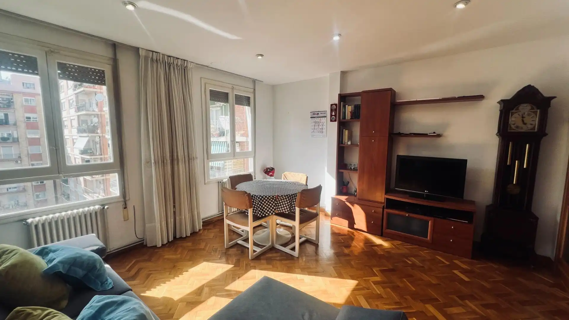Wohnzimmer von Wohnung zum Verkauf in Castellón de la Plana / Castelló de la Plana mit Parkett und Balkon