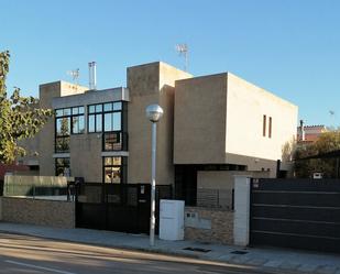 Exterior view of Single-family semi-detached for sale in Salou  with Air Conditioner and Terrace