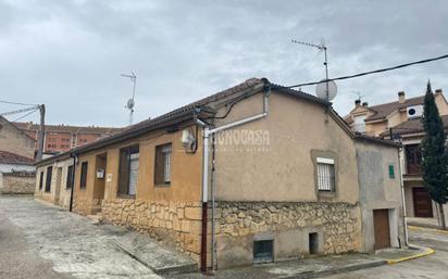 Exterior view of Country house for sale in Bernuy de Porreros  with Terrace