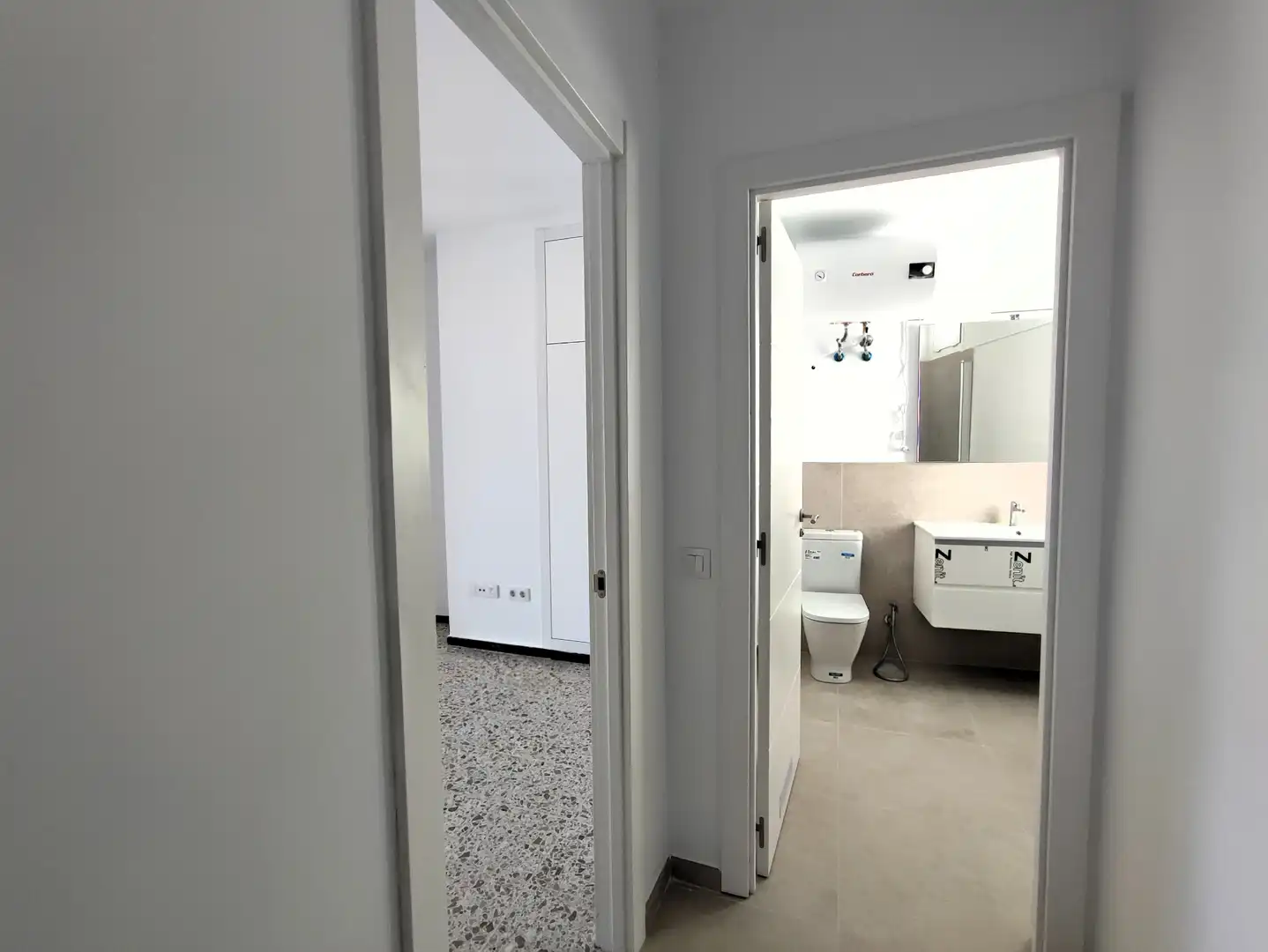 Badezimmer von Wohnung zur Miete in Santa Cruz de Tenerife mit Klimaanlage, Terrasse und Ofen