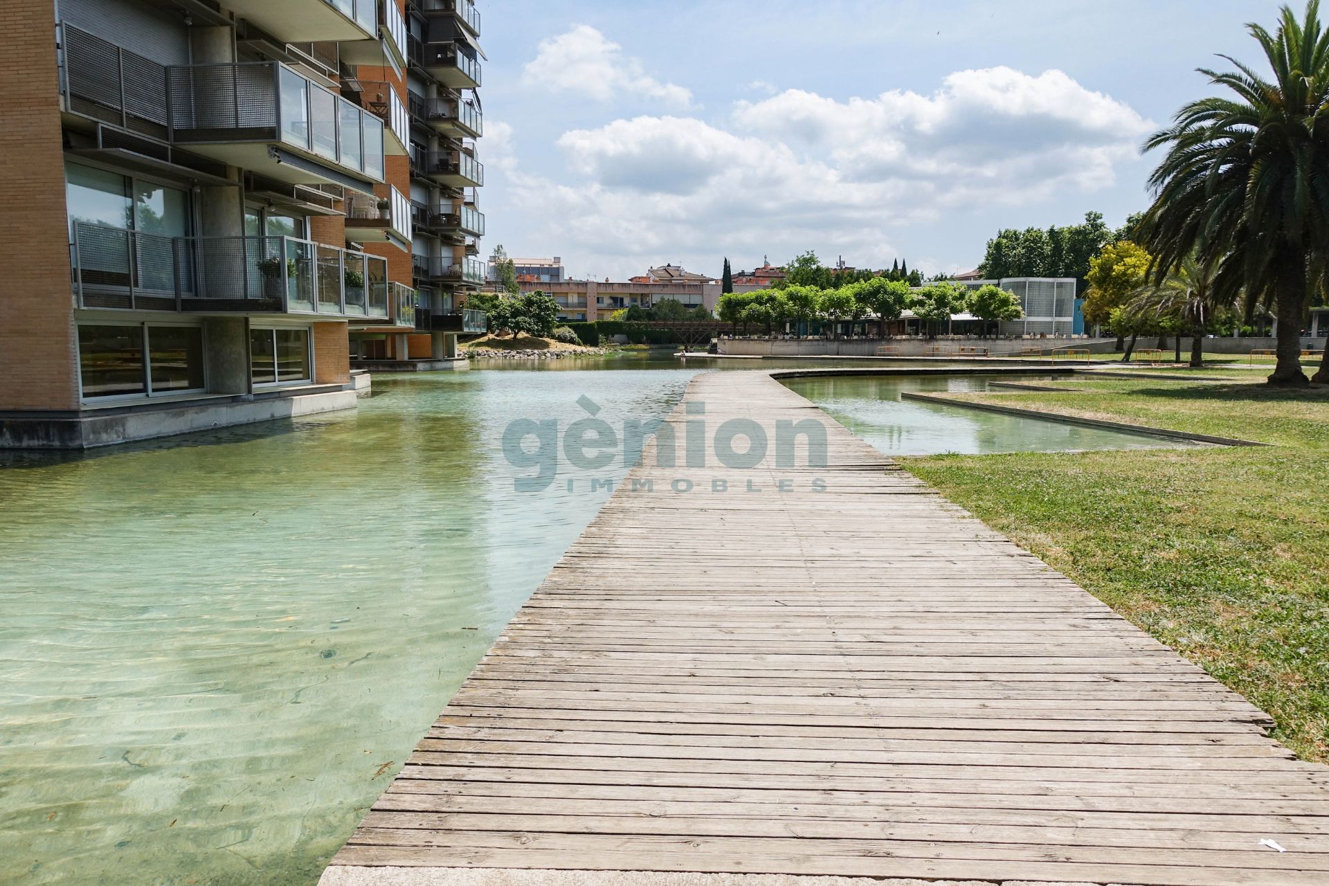 Piscina de Àtic en venda en Girona Capital amb Aire condicionat, Calefacció i Terrassa