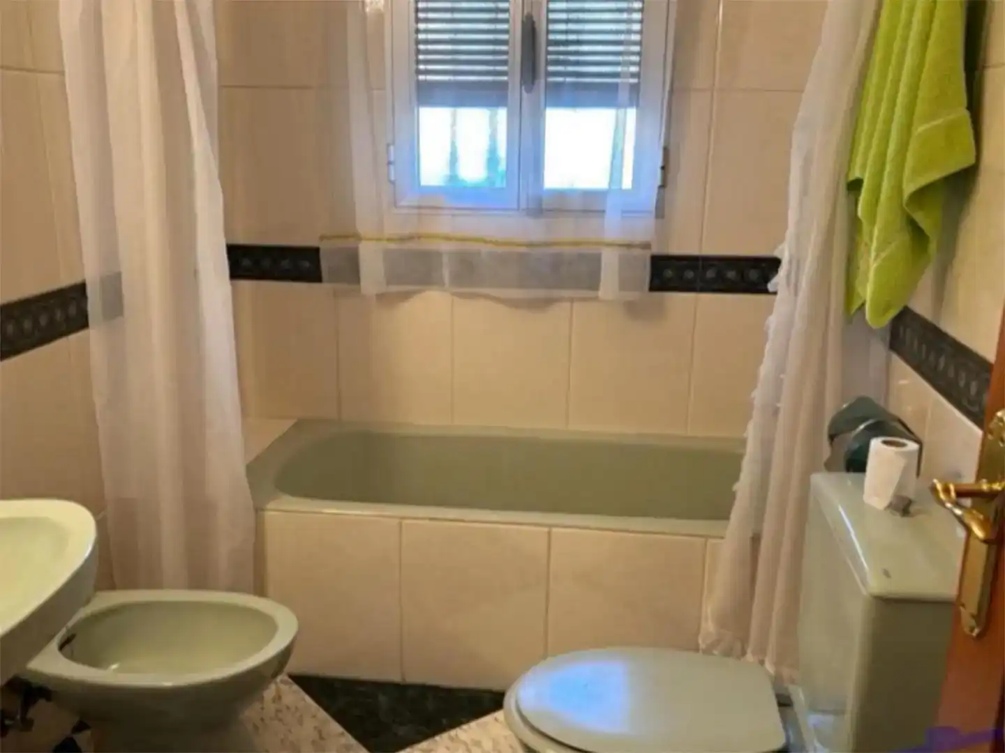Bany de Casa adosada en venda en  Córdoba Capital amb Aire condicionat i Balcó