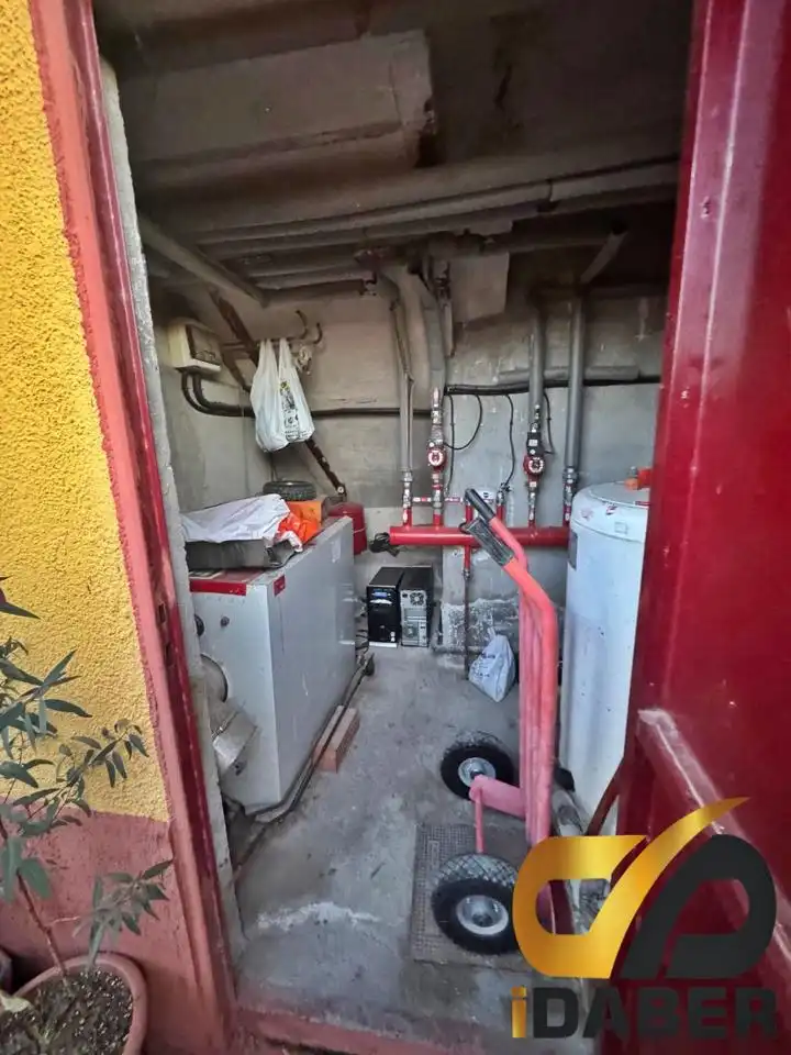Edificio en venta en Carranque