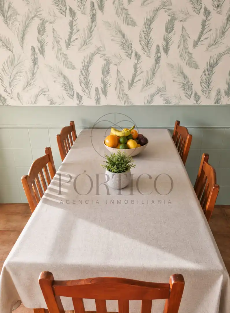 Comedor de Casa o chalet de alquiler en Gondomar con Jardín privado, Piscina y Amueblado