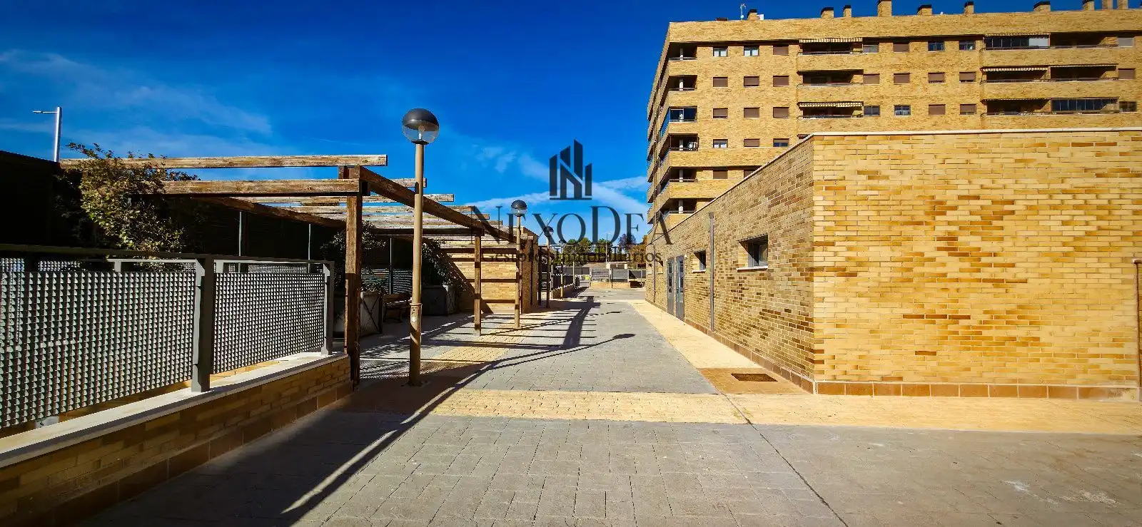Vista exterior de Pis en venda en Seseña amb Aire condicionat, Terrassa i Traster