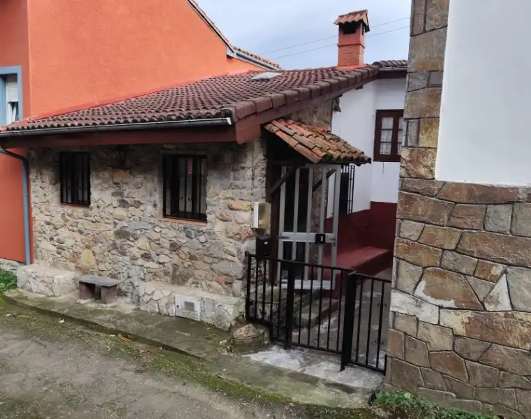Außenansicht von Country house zum Verkauf in Pravia mit Heizung, Terrasse und Möbliert