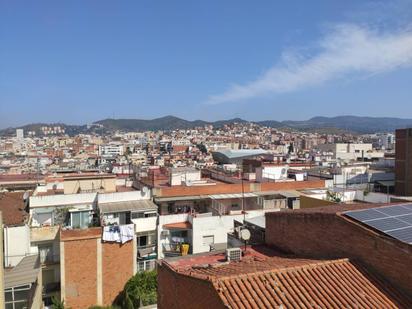 Vista exterior de Estudi en venda en Santa Coloma de Gramenet amb Terrassa