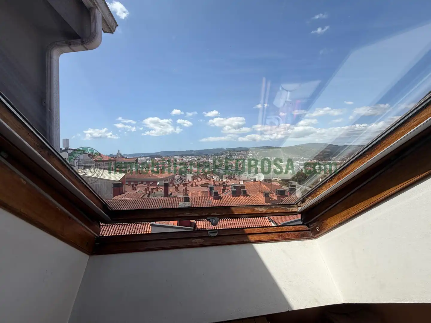 Terraza de Ático en venta en Pontevedra Capital  con Calefacción y Terraza