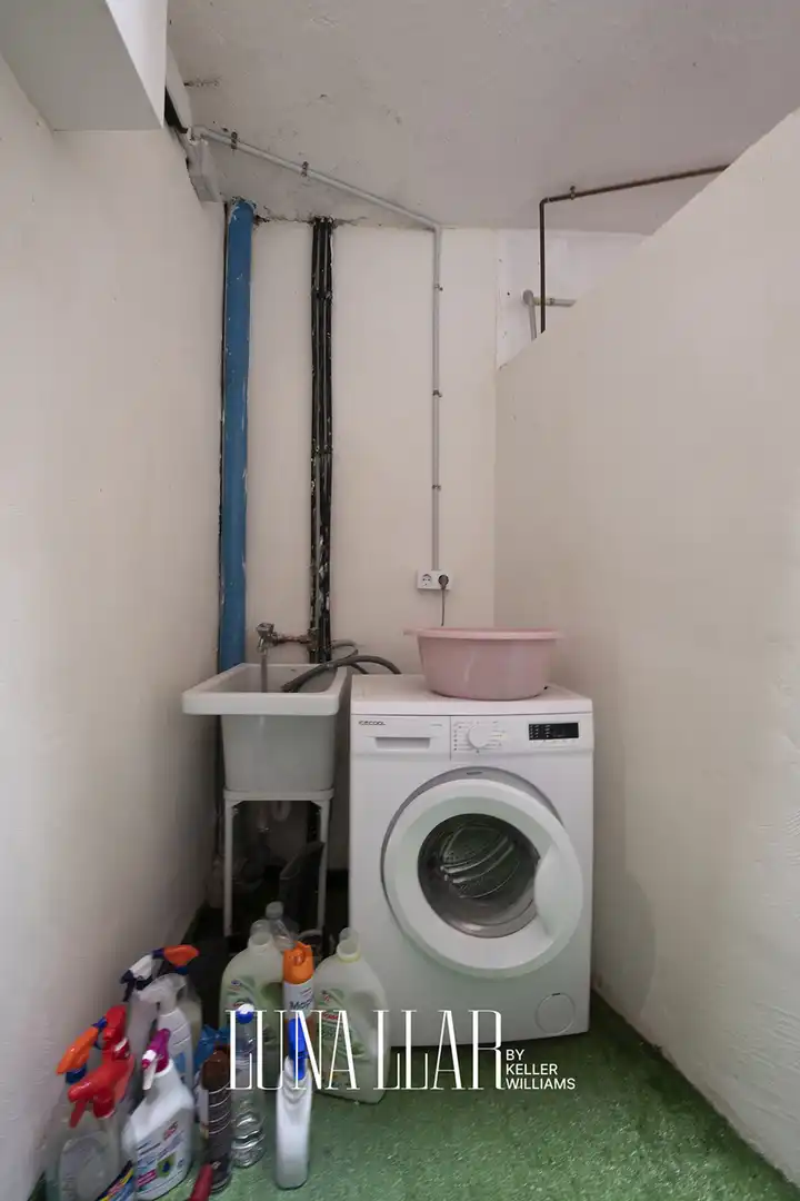 Bathroom of Flat for sale in Castelldefels  with Parquet flooring and Balcony