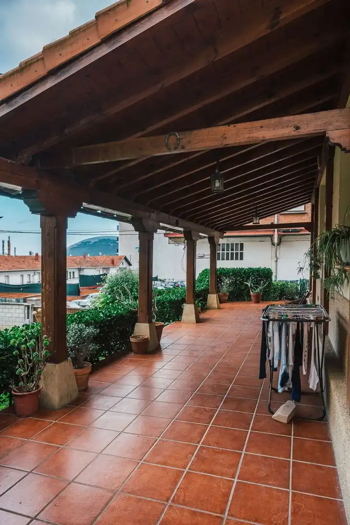 Terrasse von Country house zum Verkauf in Muskiz mit Privatgarten, Terrasse und Balkon