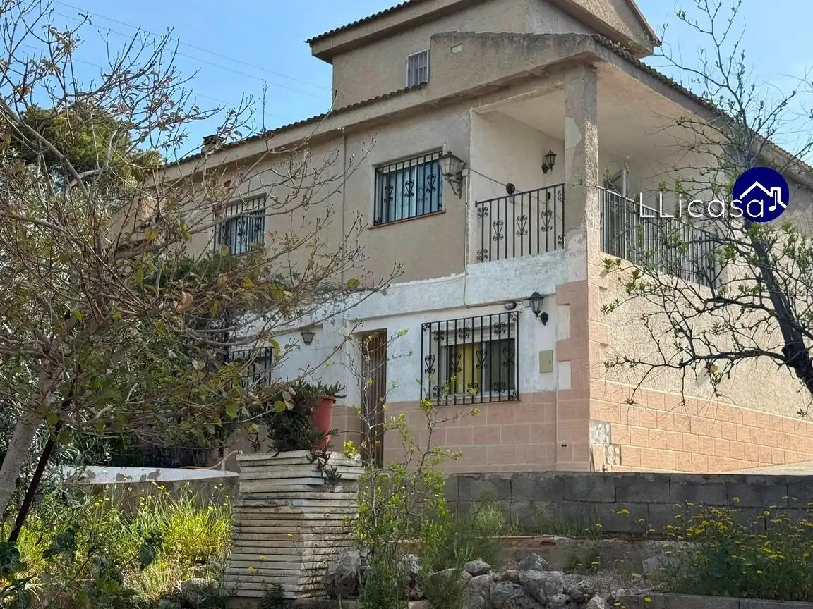 Vista exterior de Casa o chalet en venta en Llíria con Jardín privado, Terraza y Trastero