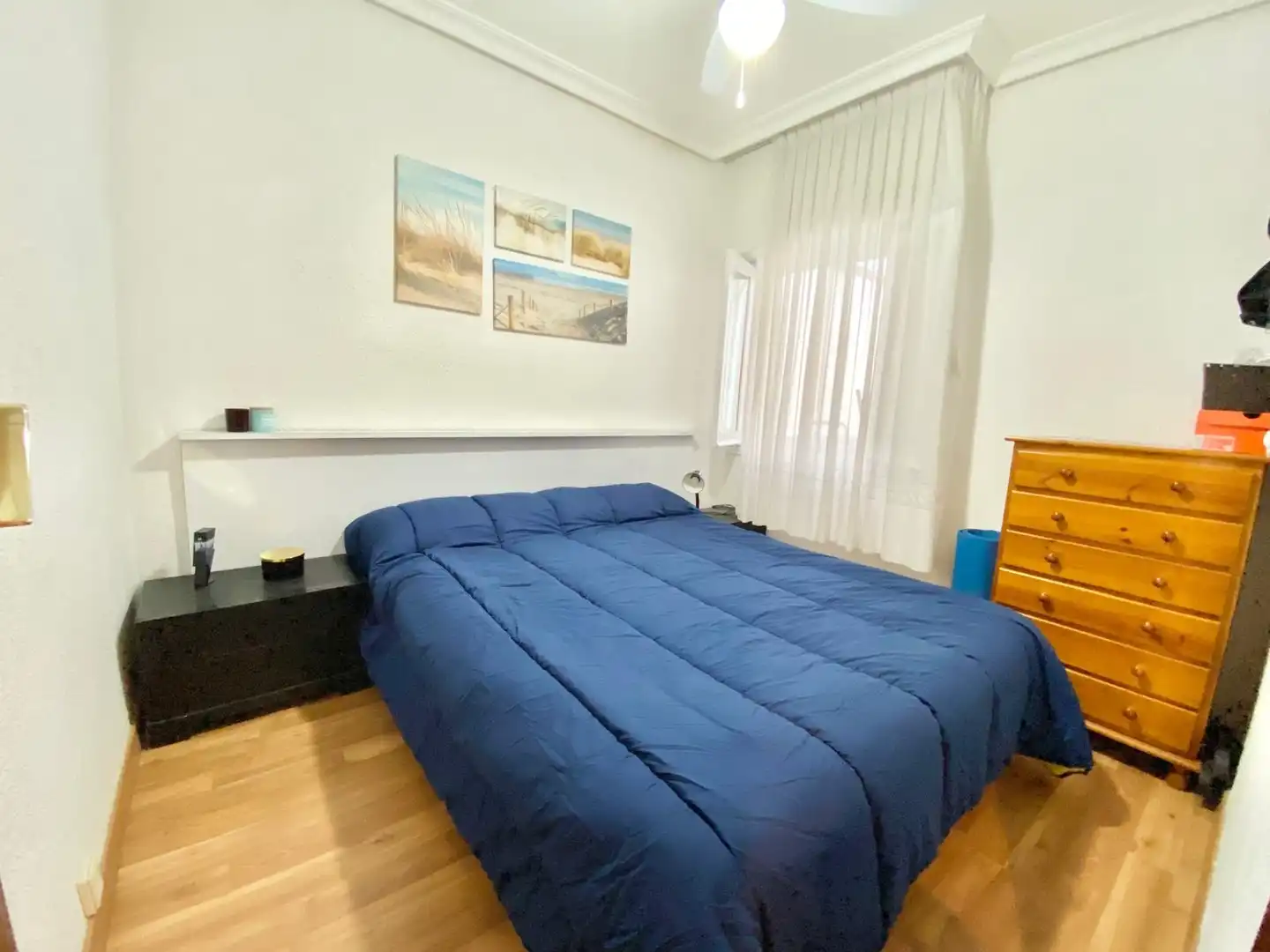 Dormitori de Apartament de lloguer en Torrevieja amb Calefacció, Terrassa i Moblat