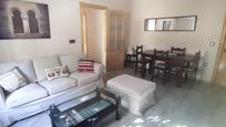 Living room of Flat to rent in  Granada Capital  with Air Conditioner and Furnished