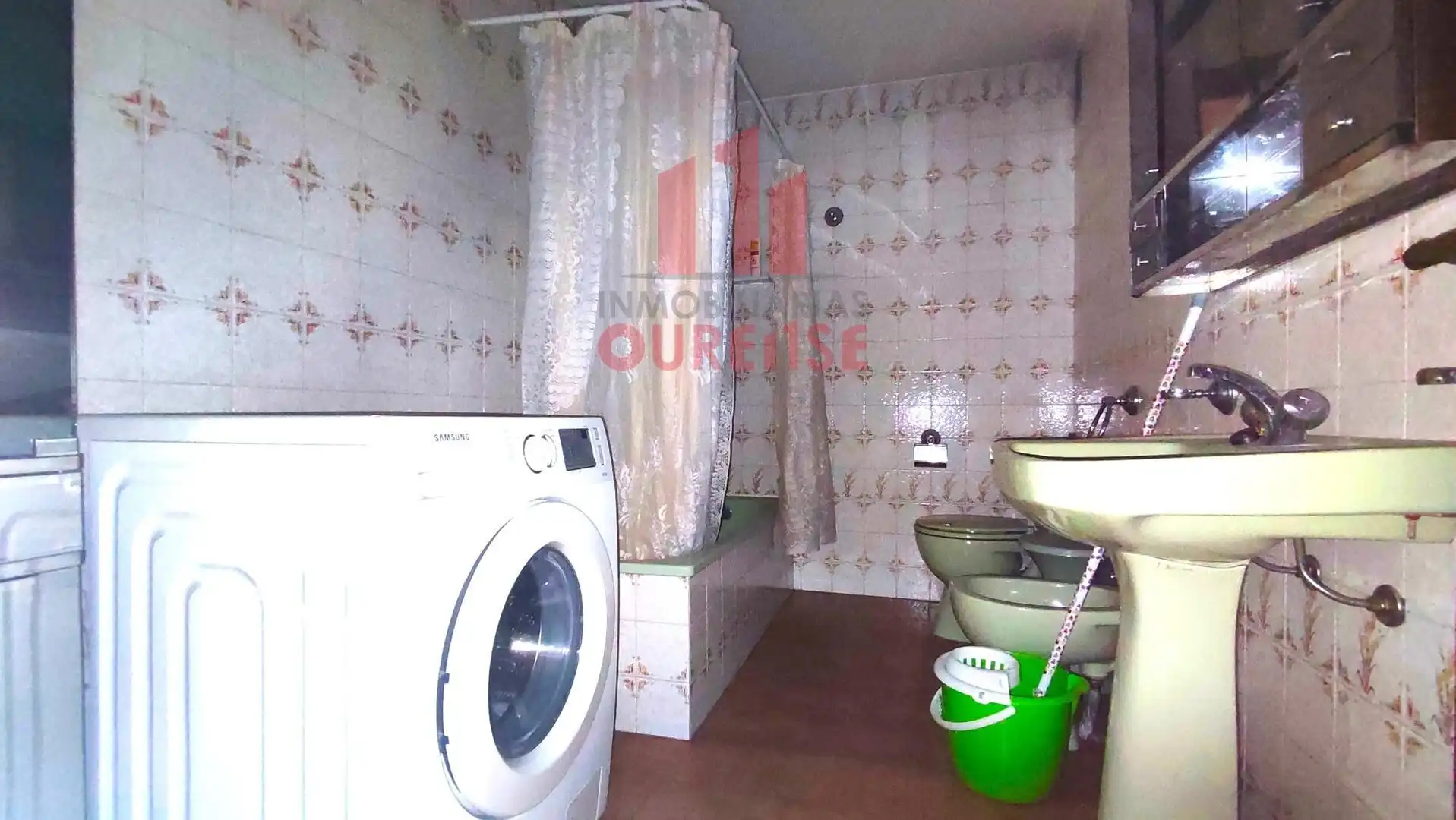 Baño de Piso en venta en Barbadás con Trastero y Amueblado