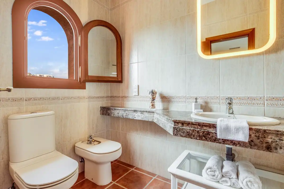 Chalet con piscina en venta en Calle Benahavis, imagen 20