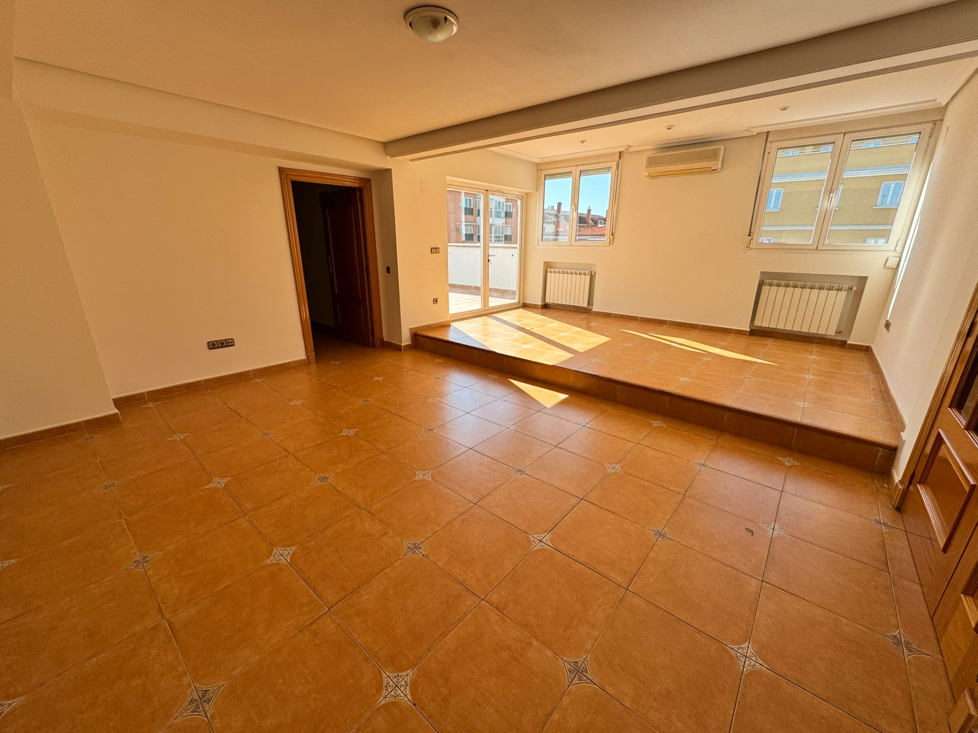 Attic for sale in  Madrid Capital  with Air Conditioner, Heating and Terrace