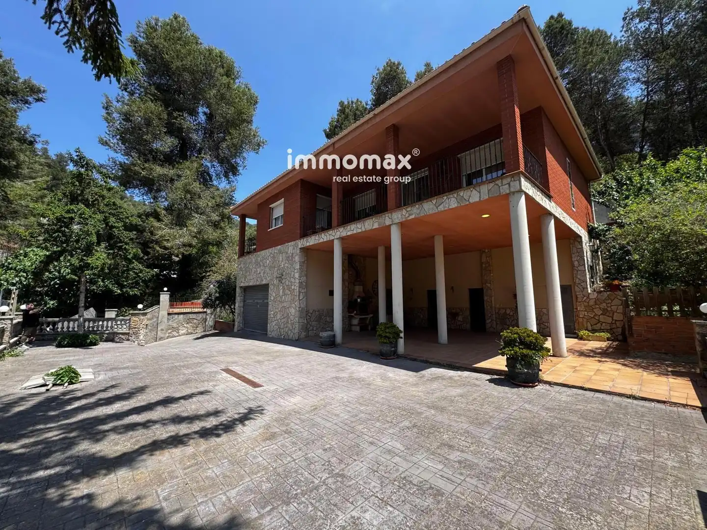 Vista exterior de Casa o chalet en venta en Vallirana con Aire acondicionado, Calefacción y Terraza