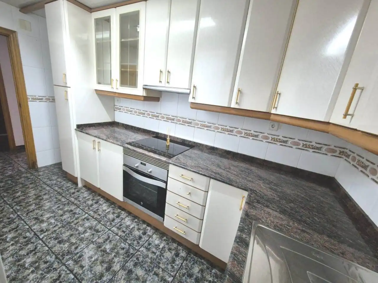 Cocina de Piso en venta en Badalona con Aire acondicionado