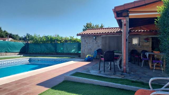 Casa-chalet en Venta en Monterrei