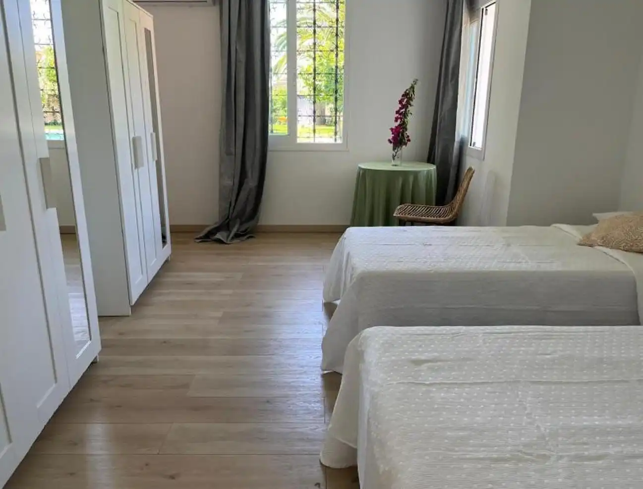 Dormitori de Casa o xalet en venda en Córdoba amb Aire condicionat, Jardí privat i Terrassa