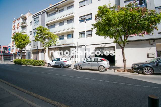 Local comercial en Venta en Carrer de València, 54 en Zona Calle Valencia