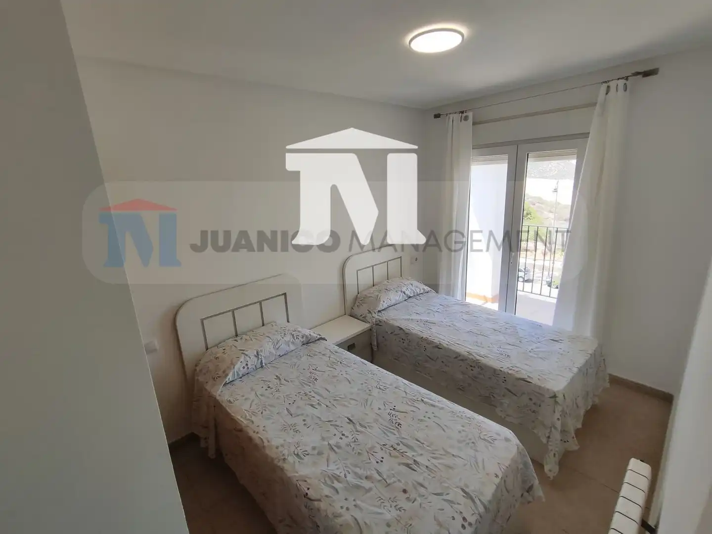 Habitación de Ático en venta en Murcia con Aire acondicionado, Terraza y Trastero
