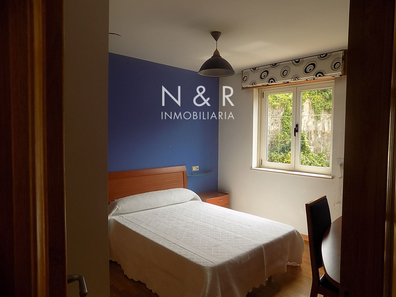 Bedroom of Attic for rent in Santiago de Compostela   with Heating and Furnished