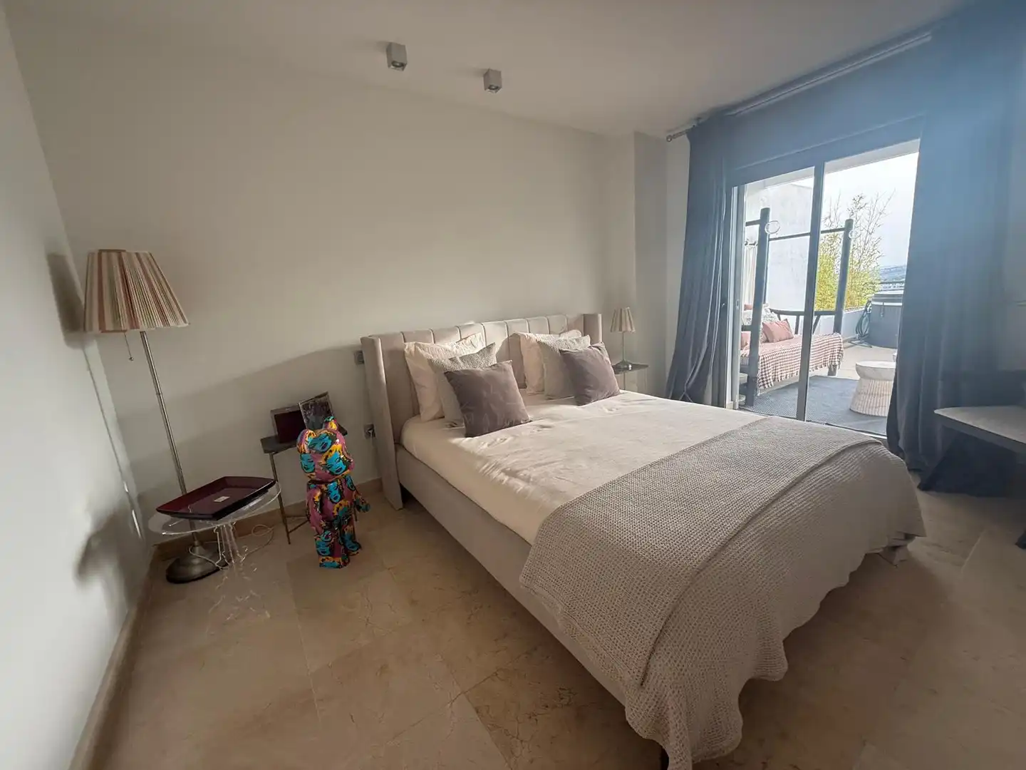 Bedroom of Apartments for rent in Benahavís  with Air Conditioner, Terrace and Swimming Pool