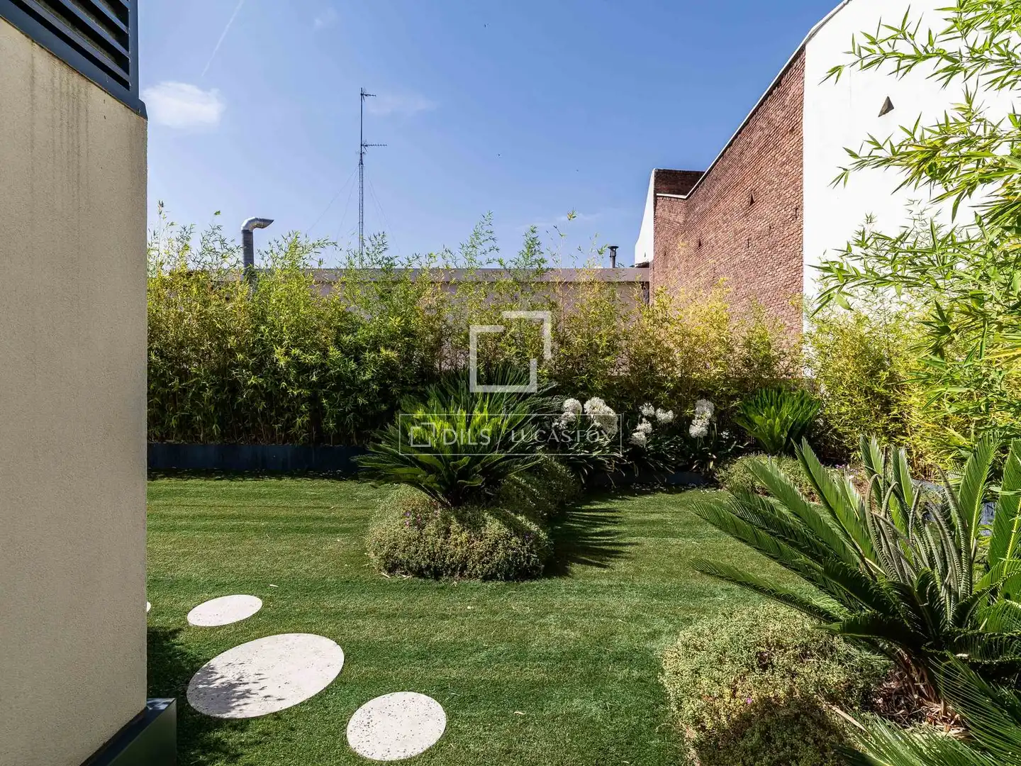Garden of Attic for sale in Madrid  with Air Conditioner, Heating and Terrace