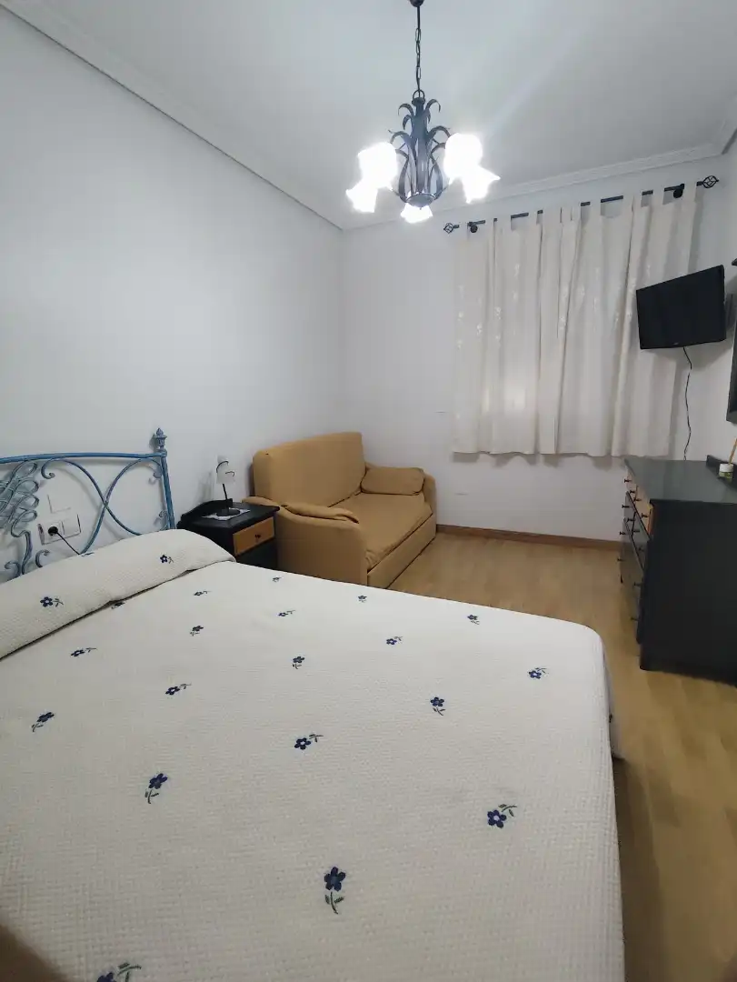 Habitación de Apartamento en venta en Benalmádena con Aire acondicionado, Terraza y Trastero