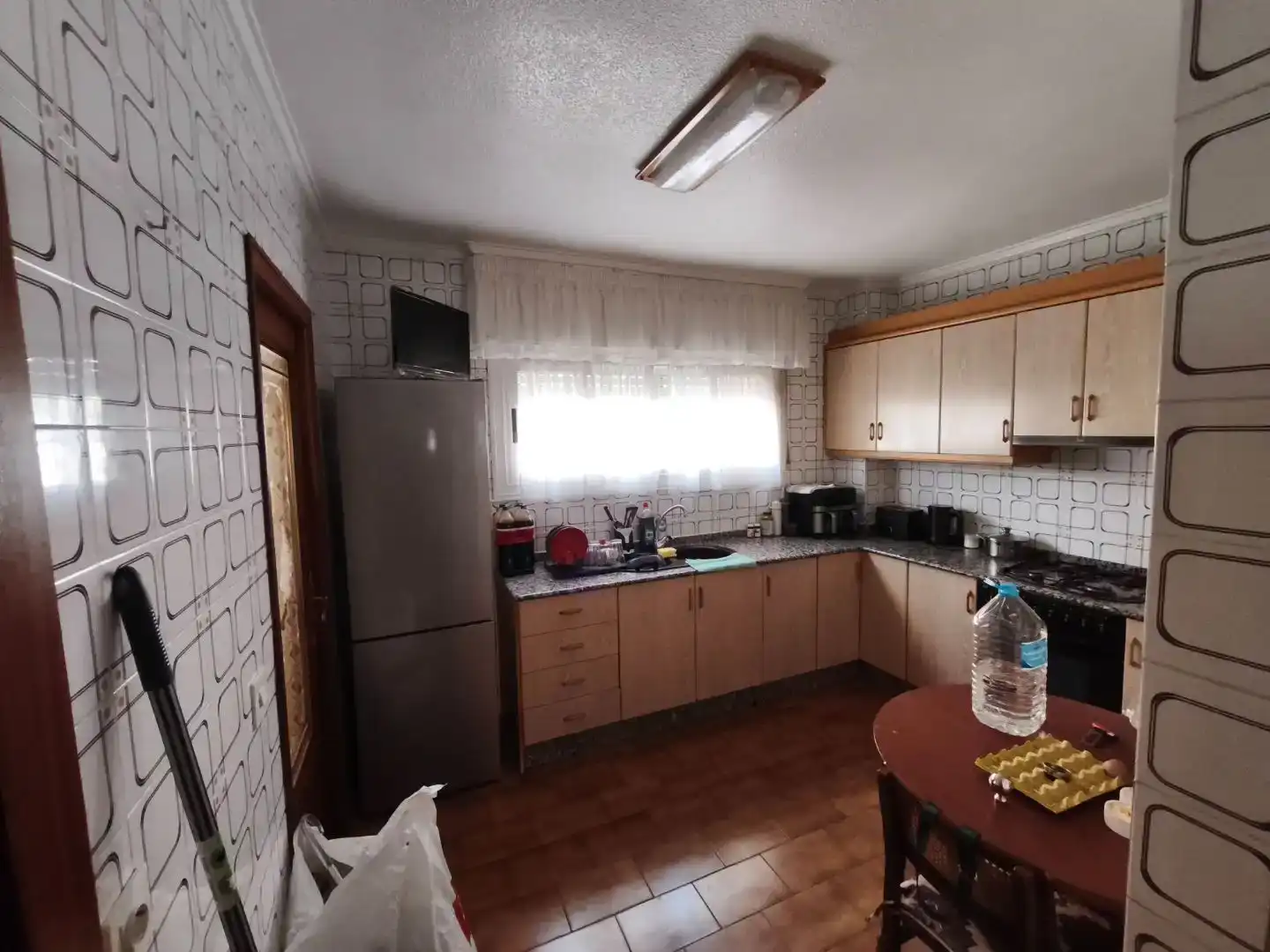 Cocina de Piso para compartir en Las Trescientas - San Francisco - Ciudad Vergel  