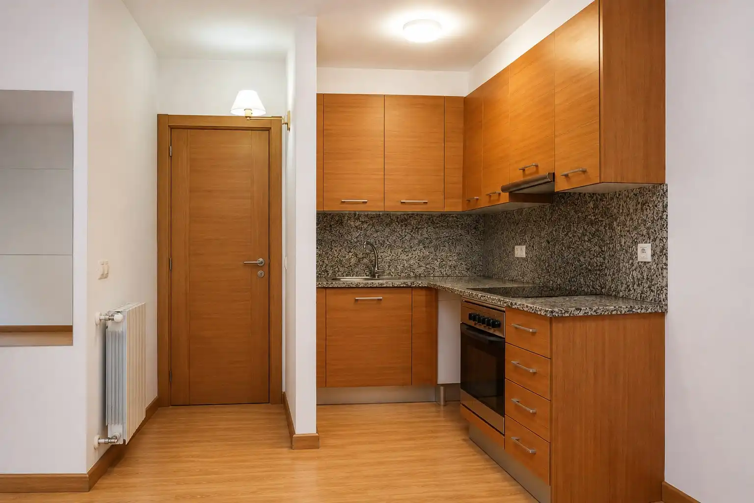 Image 3 of the listing