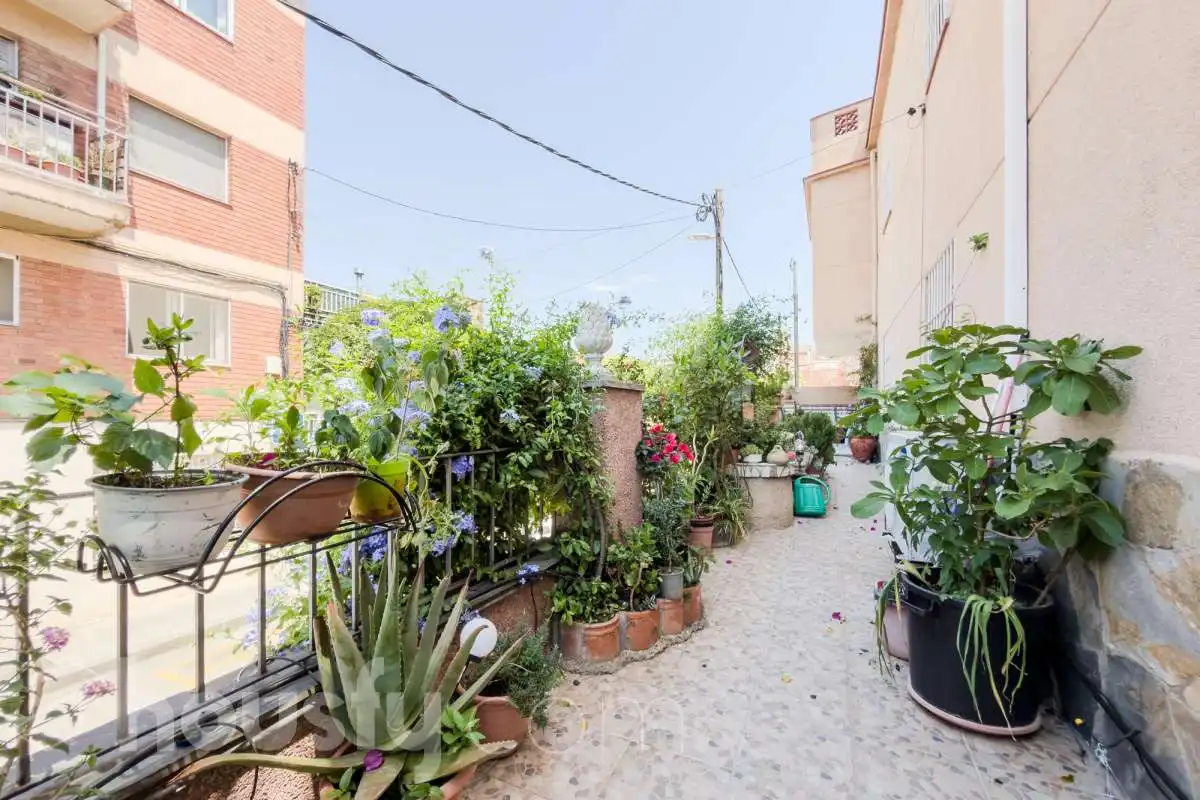 Terrace of Houses for sale in Santa Coloma de Gramenet  with Air Conditioner, Heating and Private garden