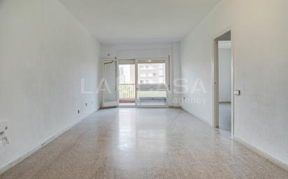 Living room of Flat for sale in  Barcelona Capital  with Balcony