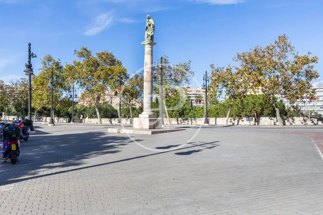Exterior view of Flat for rent in Valencia  with Air Conditioner, Heating and Furnished