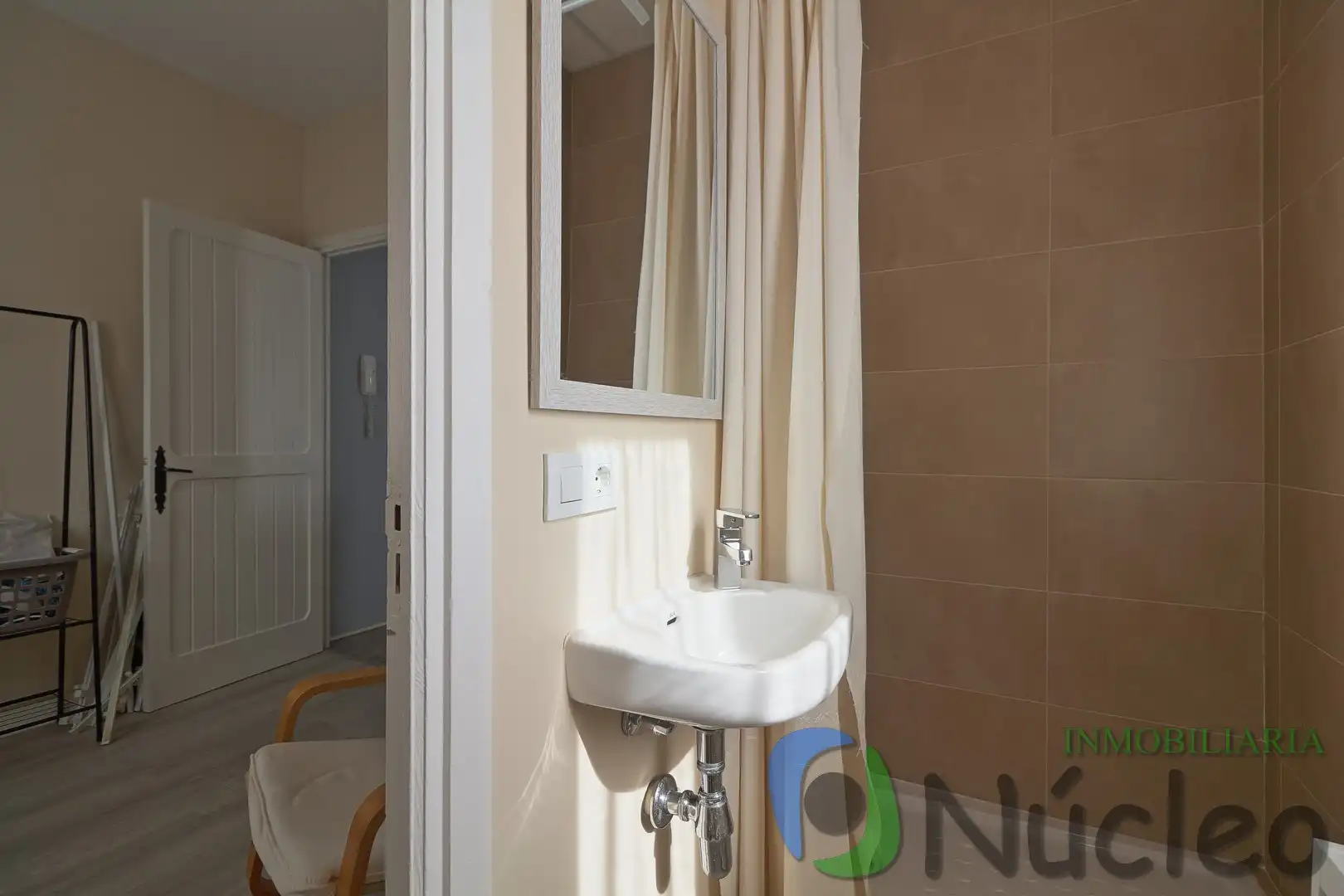 Badezimmer von Dachboden zur Miete in Badajoz mit Klimaanlage, Heizung und Parkett