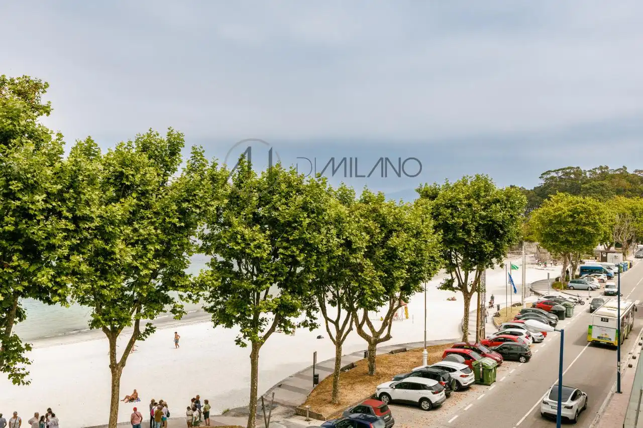 Vista exterior de Ático en venta en Vigo  con Calefacción, Terraza y Piscina