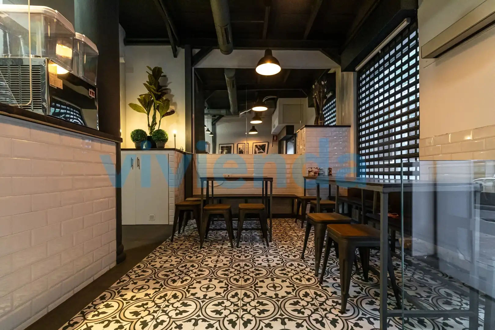 Local de lloguer en Madrid amb Calefacció i Terrassa