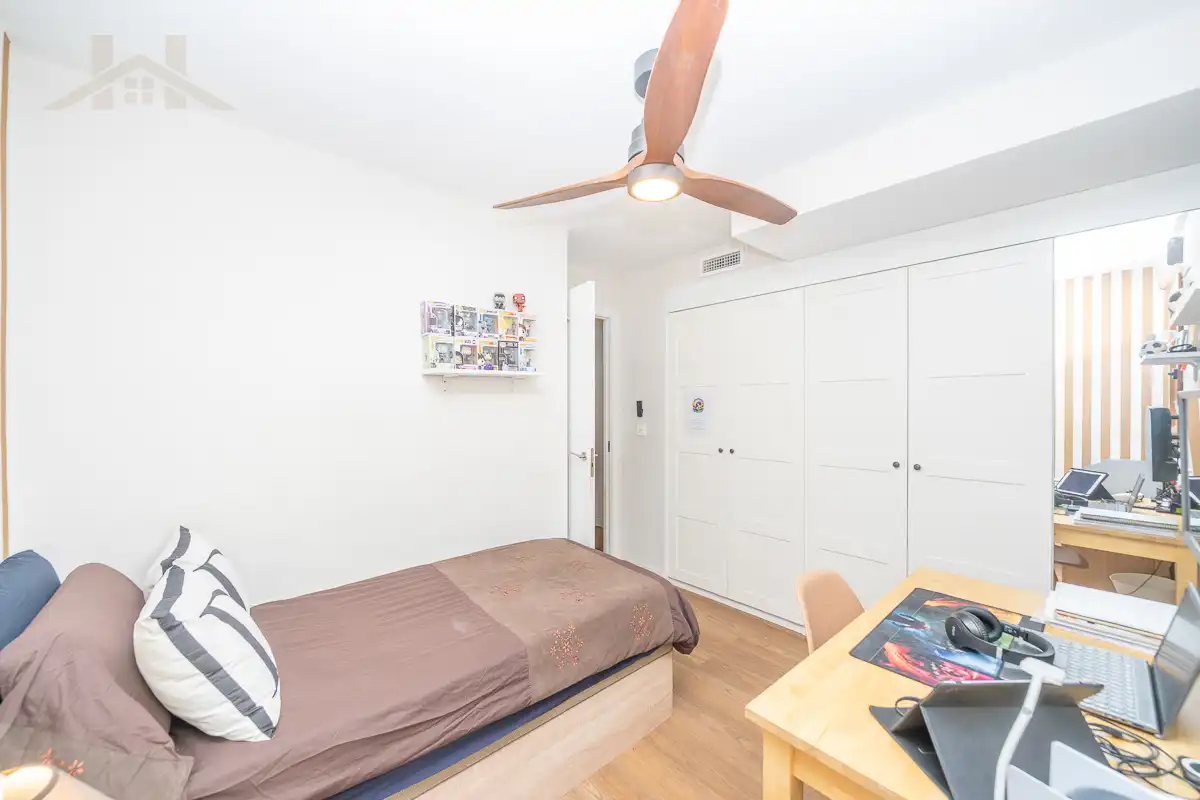 Bedroom of Flat for sale in El Escorial  with Air Conditioner, Heating and Parquet flooring