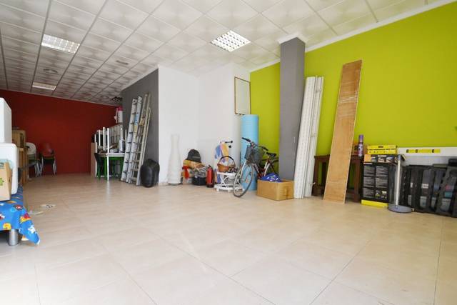 Local comercial en Venta en Avenida ESPORTIVA, 64 en Deltebre