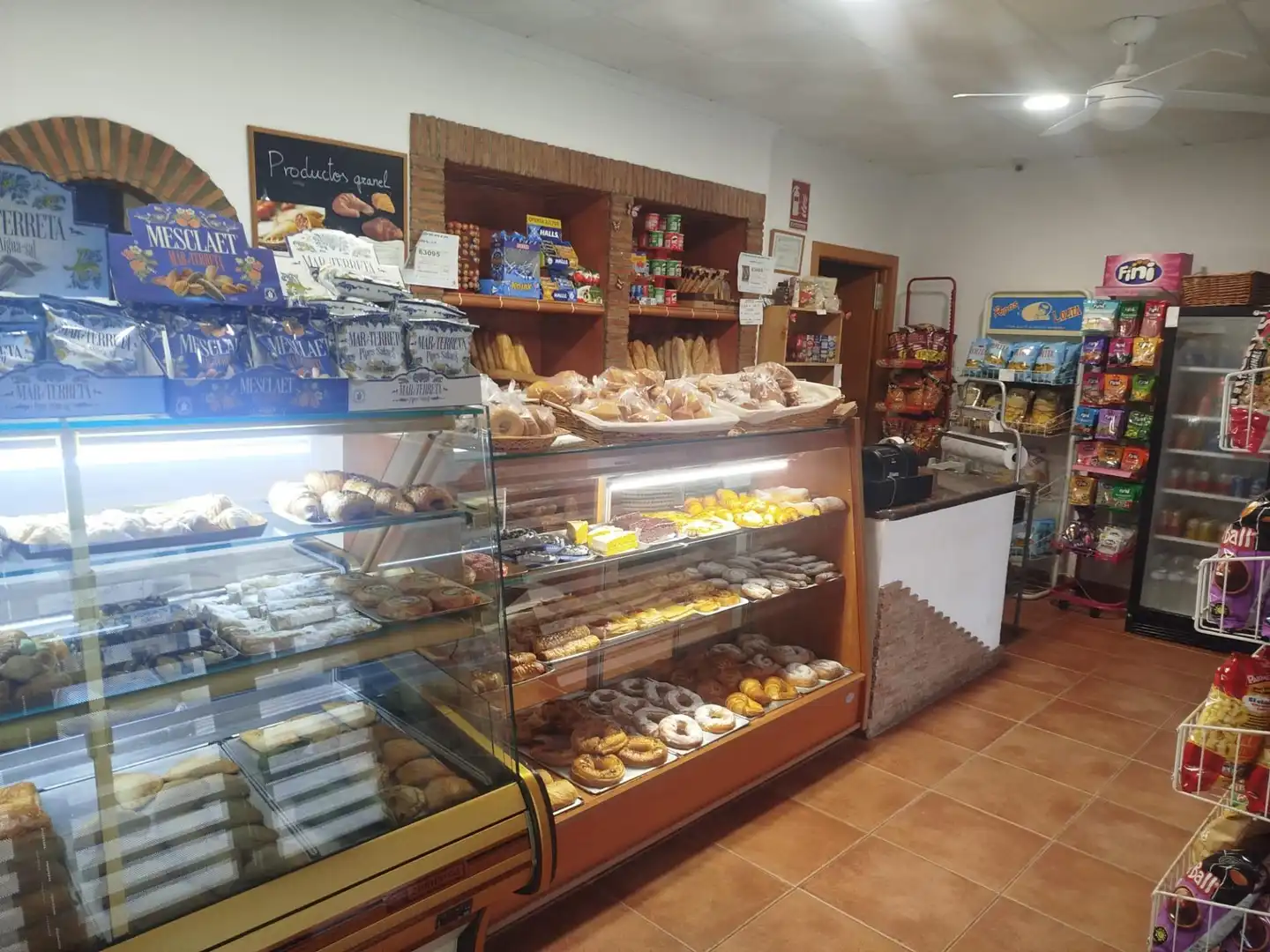 Local en venda en Guardamar de la Safor amb Terrassa