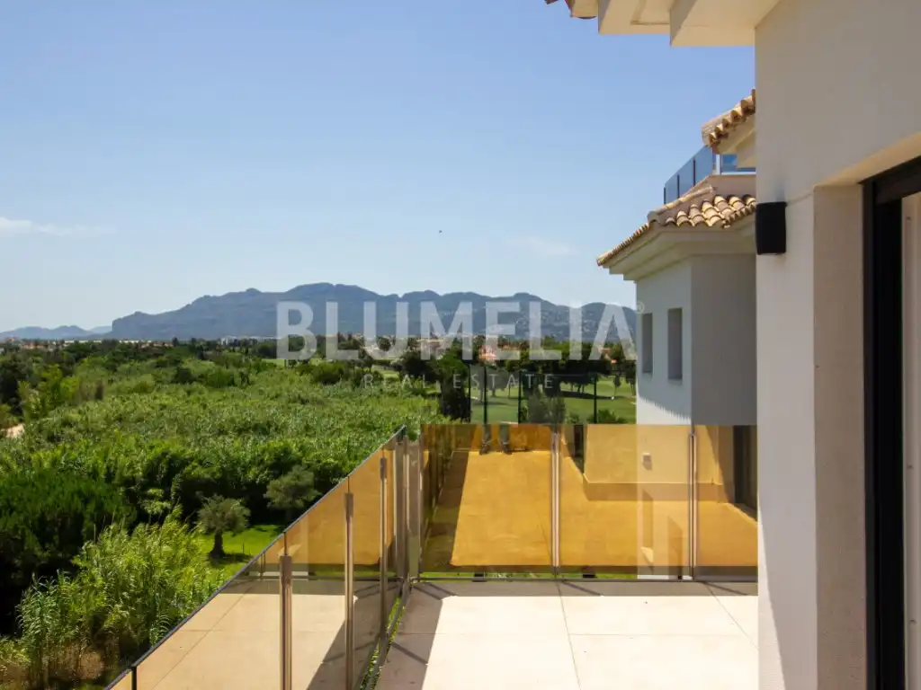 Àtic en venda en Oliva amb Aire condicionat, Calefacció i Jardí privat
